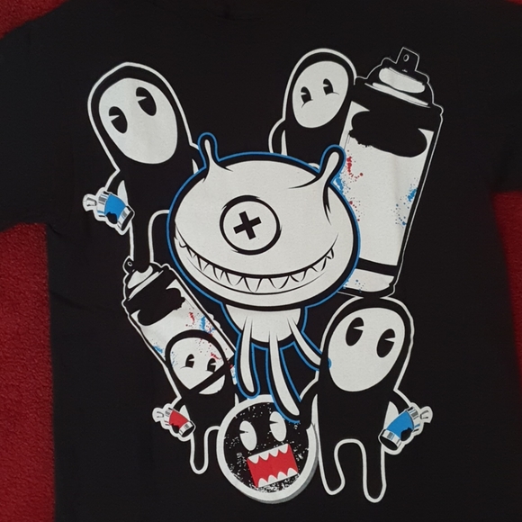 Shirt - Picture 2 of 3